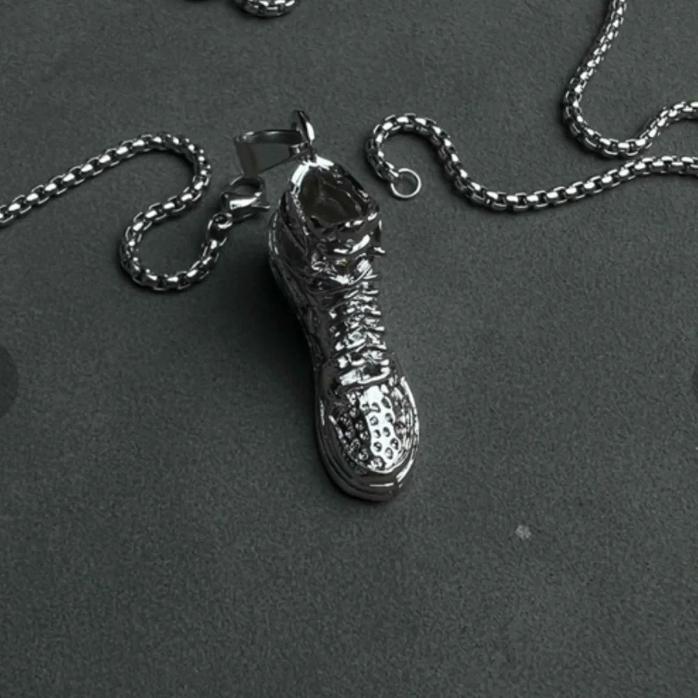 Air Jordan 1 Nike Silver Tone 3D Sneaker Pendant Necklace Hip Hop Streetwear